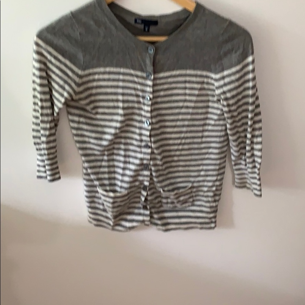 Gap cardigan size xs